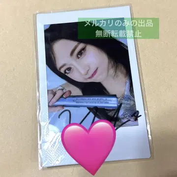 르세라핌 인스턴트 사진 윤진 사인 포함 친필 폴라로이드