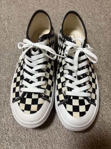 VANS 체커 패턴 스니커즈 V67CVS 사이즈 28cm