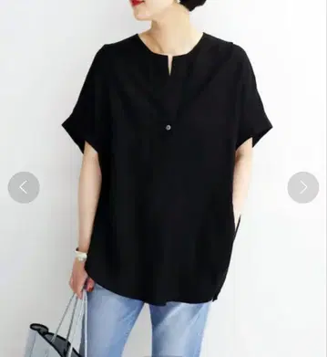 Journal Standard 블랙 반팔 상의