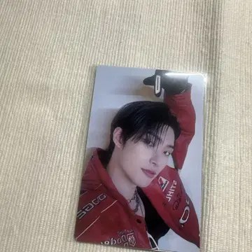 ATEEZ EXHIBITION 한국 라키로토 민기 LOVE VER.