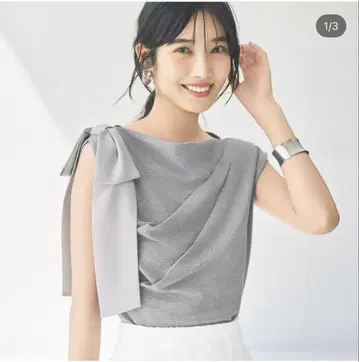 택 포함 새상품 마이 스트라다 리본 원숄더 드레이프 니트 그레이