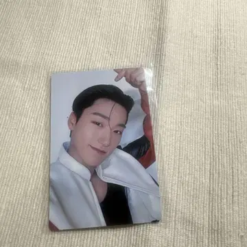 ATEEZ EXHIBITION 한국 라키로토 산 LOVE VER.