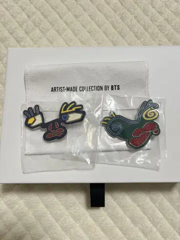 BTS 아티스트 메이드 컬렉션 핀 배지 2개 세트 태태 V