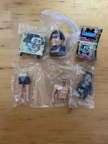 가키노츠카이 아라헤인데 피규어 키링 세트 판매