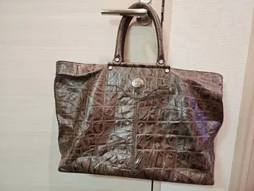 다크 브라운 빅 크로커다일풍 토트백