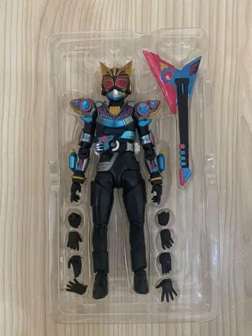 S.H.Figuarts 가면 라이더 나고 비트 폼