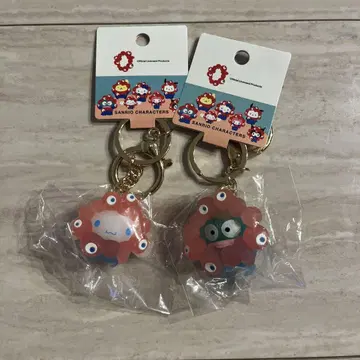 오사카 간사이 만박 산리오 x 미야쿠미야쿠 변신 마스코트 키링 클리어