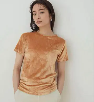 Baserange 벨벳 반팔 T셔츠