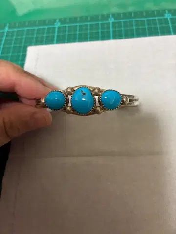 터콰이즈 스톤 실버 커프 팔찌