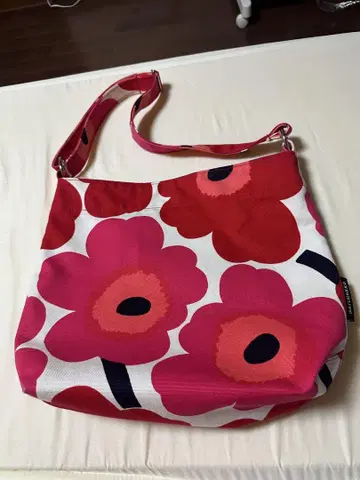 마리메꼬 Marimekko 우니코 패턴 숄더백