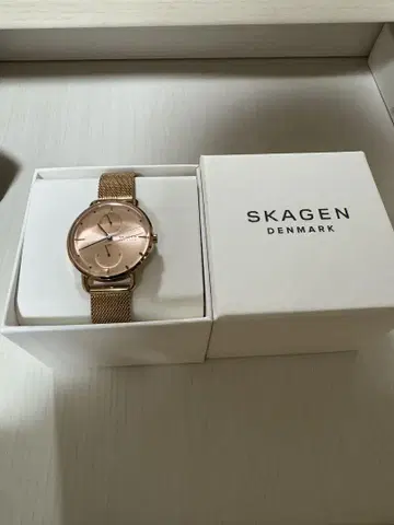 SKAGEN 크로노그래프 골드 메쉬