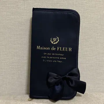 Maison de FLEUR 네이비 파우치
