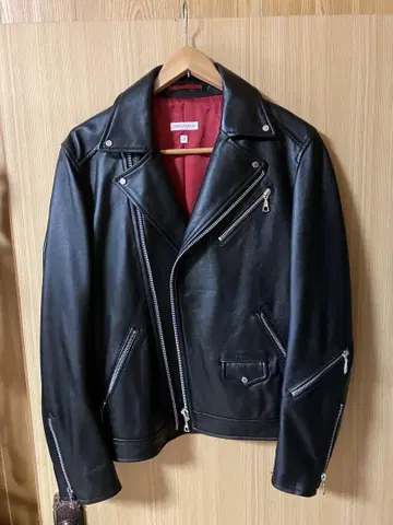 가격 협상 가능 시착만 한 상품 드레스타리아 더블 라이더 자켓 사이즈 S