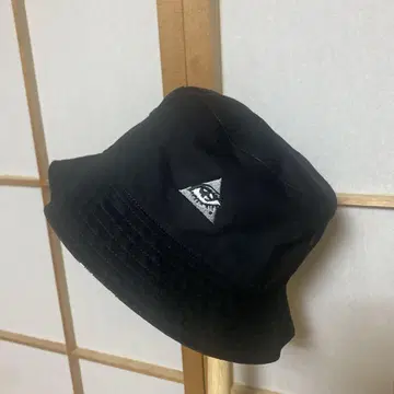 이토 준지 / 리버서블 버킷 햇 토미에