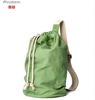 새상품급 유니클로 JW Anderson 드로우 스트링 백 그린
