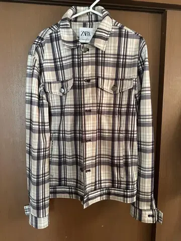 ZARA 체크 무늬 자켓