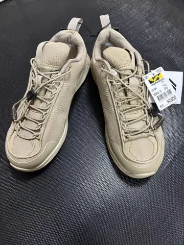 [ 미사용 새상품 ] 워크맨 액티브 하이크 서밋 헌터 24.5cm