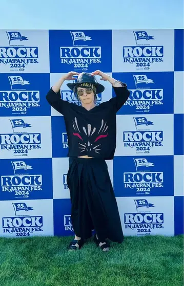HYDE WaRLOCK 여우 인형 TEE