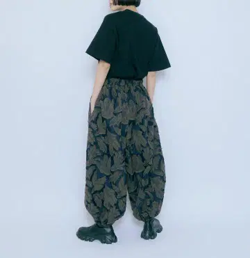 앤드 엘르 컷 자카드 팬츠