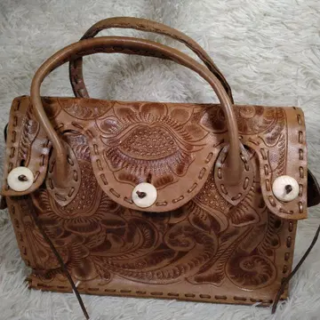 LEATHER CARVING 핸드백 브라운