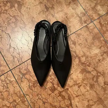 블랙 플랫슈즈