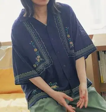 플라워 자수 셔츠 네이비 FREE 니코앤드