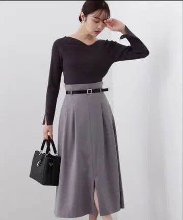 [ 새상품급 ] 프로포션 바디 드레싱*벨트 포함 슬릿 스커트