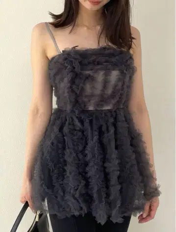 스나이델 튤 자수 베어 페플럼 TOPS