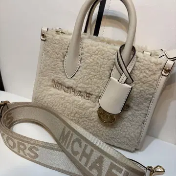 MICHAEL KORS 퍼 숄더백
