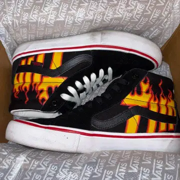 VANS Sk8-Hi 블랙/프레임 THRASHER