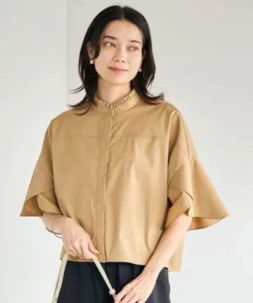 플레어 슬리브 크롭 셔츠