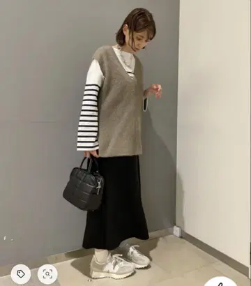 green label relaxing 헤어리 V넥 니트 베스트