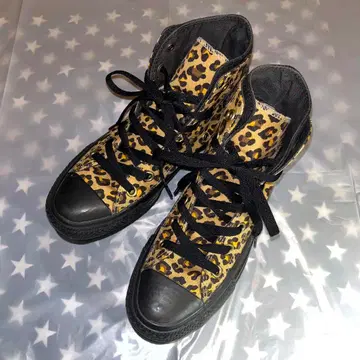 y2k 하이컷 컨버스 레오파드 무늬 통굽 착용 사진 있음