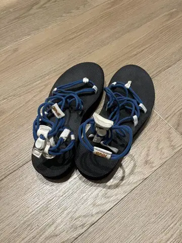 Teva x emmi MIDFORM INFINITY