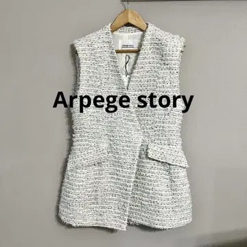 Arpege story 브로치 포함 노카라 트위드 페플럼 베스트