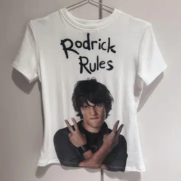 Omighty Rodrick Rules 상의 치피T