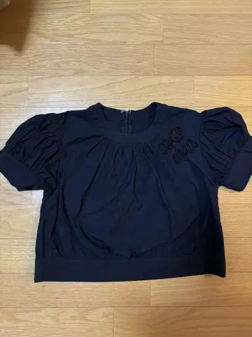 meltthelady 반팔 크롭 상의