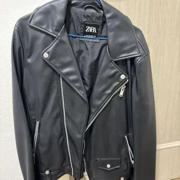 ZARA 블랙 가죽 라이더 자켓