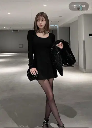 Darich 실루엣 컷 미니 원피스