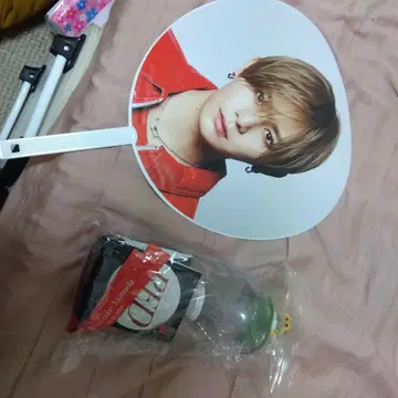 야마다 료스케 RED 부채와 응원봉과 은색 테이프