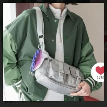 택 포함 새상품 니코앤드 오리지널 참 포함 멀티 포켓 숄더백