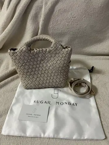 SUGAR MONDAY PUN PUN MINI