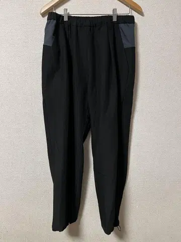 포인트 차리 블랙 이지 팬츠