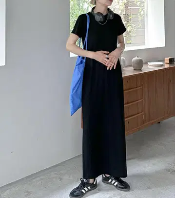 컷 리브 하프 슬리브 원피스