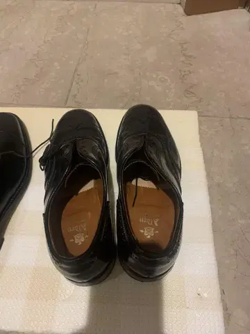 알든 신발
