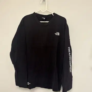 THE NORTH FACE 블랙 긴팔 티셔츠