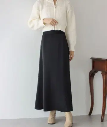 BLUE EAST 머메이드 새틴 롱 스커트 블랙 플레어 스커트