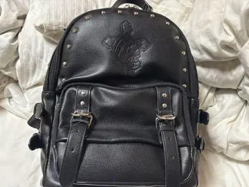 DimMoire Skull 각인 스터드 백팩