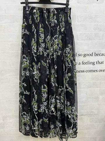 택 포함 AMERI WILD ROSE CANVAS ART SKIRT