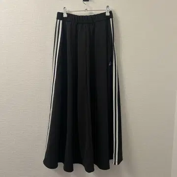 adidas 블랙 스트라이프 롱 스커트 M 사이즈